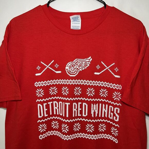 Detroit Red Wings T Shirt Size Large Christmas Sweater Style Delta Pro Weight - Picture 2 of 10